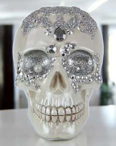 Skulls: White Crystal Skull Groom