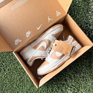 Under 300: NIKE DUNK LOW “HEMP”