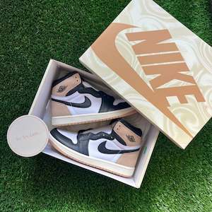 The Vault 1: JORDAN 1 HIGH "LATTE"