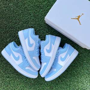Size 7 5w: JORDAN 1 LOW "ICE BLUE"