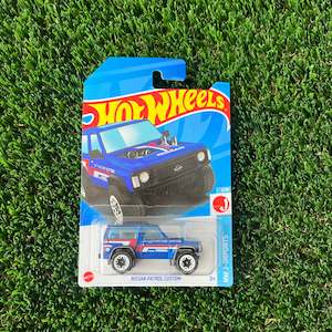 Collectables: NISSAN PATROL CUSTOM - HOTWHEEL