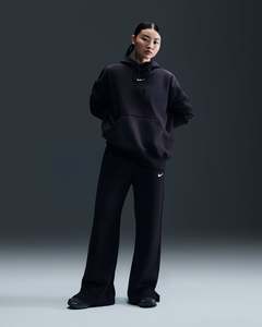 Nike: Women's Oversized Pullover Hoodie
