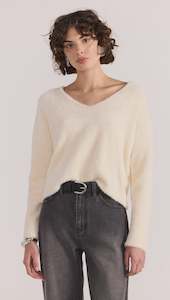 Jumpers: Ember Fluffy Knit Cream