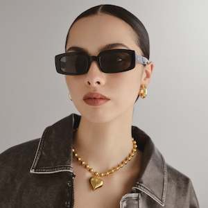 Accessories: Dynimite Black