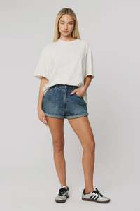 A Brand: Venice Short Andy Turn Up