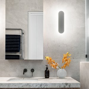 Lighting Republic: Shadow Long Wall Light