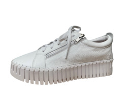 Shoes: DJANGO & JULIETTE BUMP