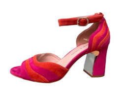 Sale: Django & Juliette Kage