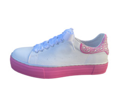 New Arrivals 1: Django & Juliette Fhay