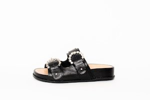 Flats: Urban Slides Black