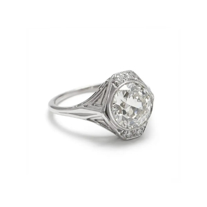 Art Deco Diamond Ring in Platinum - Solitaire De Parnell