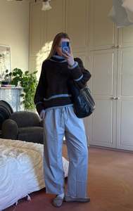 Products: a staple knit - brown/blue (made to order)