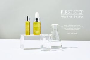 Limited Collection: First step nail repair solution