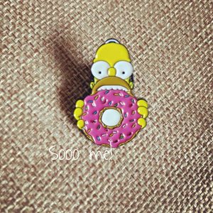 Products: Enamel Pin – Homer Simpson – Sooo me