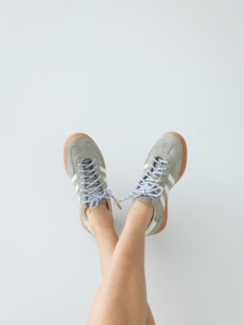 Excl Non Sophie Items: Love Laces