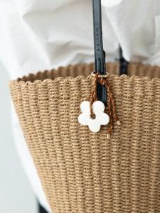 Excl Non Sophie Items: Dotey Daisy Charm