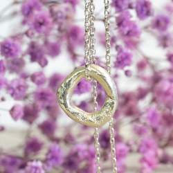 Necklaces: Circle Pendant - White Gold and Diamonds - Large