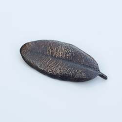 Brooches: Pohutukawa Leaf Brooch - Small - Bronze