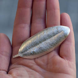 Brooches: Pohutukawa Leaf Brooch - Large - Sterling Silver