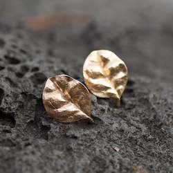 Studs: Ramarama Leaf Stud Earrings  - 9ct Yellow Gold