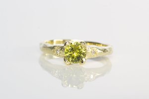 Mira Ring - 14ct Yellow Gold with 5.5mm Green-Yellow Sapphire and Diamonds