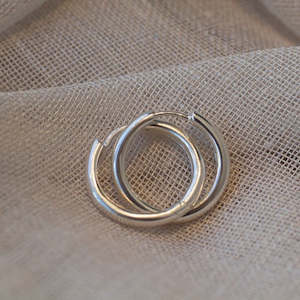 Essentials Hoop Earrings: Round Plain Huggie Earrings - 21mm - Sterling Silver