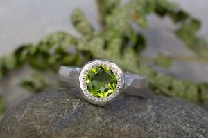 August Birthstones: Eluo Ring - Sterling Silver with Peridot