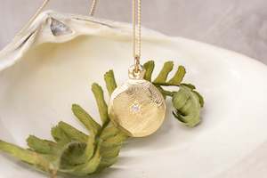 Mineral Collection: Io Pendant - Yellow Gold with Diamond