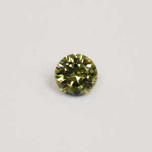 Gemstones: 5mm 0.56 carat Round-Cut Sapphire