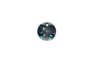Gemstones: Sapphire: 6.8mm, 1.42ct, Round-Cut, Teal