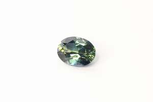 Gemstones: Sapphire: 7x5mm, 0.98ct, Oval-Cut, Parti Green-Blue