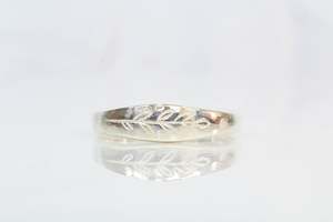 Leaf Engraved Signet Ring - Sterling Silver