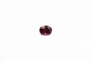 8x6mm Rhodolite Garnet: 1.55ct Oval - Dark Pink
