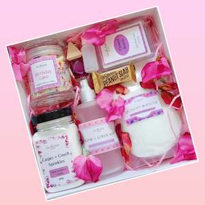 Happy Birthday Giftbox (add a customized note at checkout)