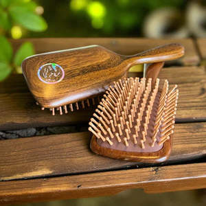 Grooming: Eco Horse Workhorse Brush