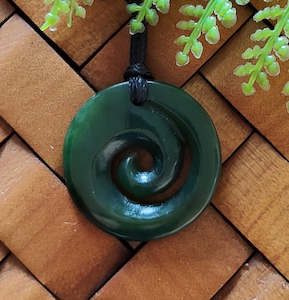 Greenstone: NZ Greenstone Koru 30mm #10.1