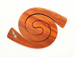 Woodcraft: Rimu Wood 2 in 1 Tablemats with Paua Inlay - Fern