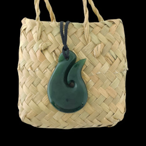Greenstone Pendants: NZ Greenstone Hook Pendant - 40mm - #51A