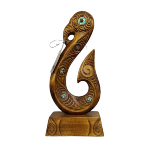 Wood Carvings: Fish Hook/Matau 842 Wood Carving