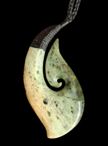 Jewellery: NZ Greenstone Hook Hei Matau Pendant - 84mm - #91C