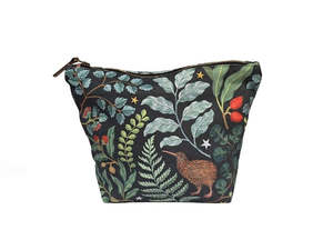 Gifts 30 50: Tawhai Silver Beech Pouch