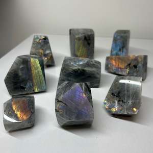 Slabs Freeforms: Labradorite Freeform