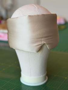 Products: SAMPLE SALE - Silk Eye Mask - Champagne