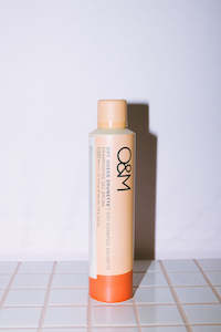 O&M Dry Queen Brunette Dry Shampoo
