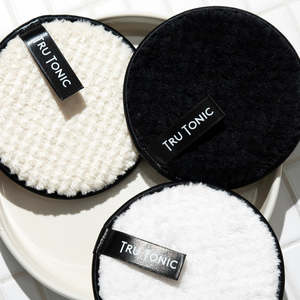 Reusable Makeup remover // Black