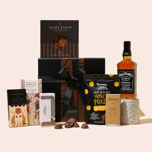 Whiskey Gift Boxes Nz: Man Cave Gift Box