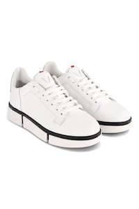 Sneakers: Vassalli Sneaker - White/Black