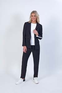 Knewe: Knewe Clementine Blazer - Black/Oat