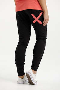 40 Rack: Homelee Apartment Pants - Black with Berry X