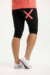40 Rack: Homelee 3/4 Apartment Pants - Black with Berry X